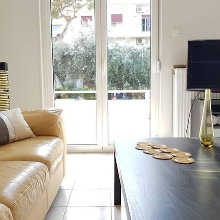 A Great Stay At A Comfortable Large Apartment Атина Екстериор снимка