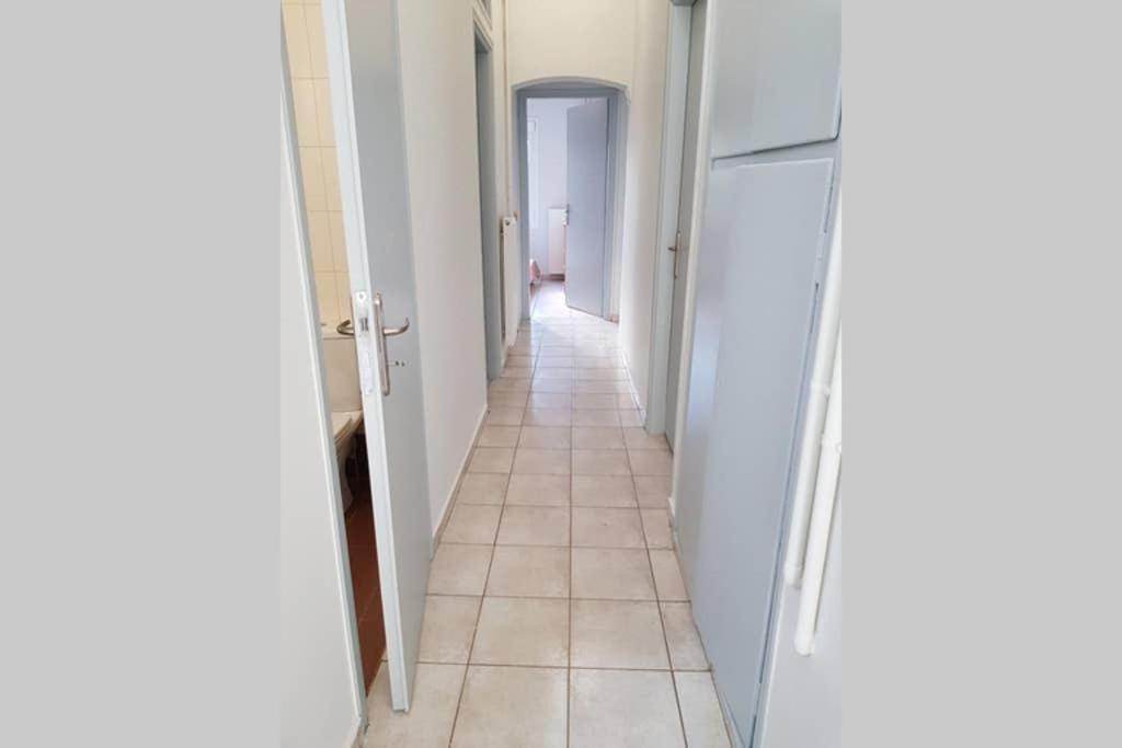 A Great Stay At A Comfortable Large Apartment Атина Екстериор снимка