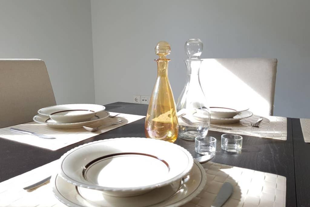 A Great Stay At A Comfortable Large Apartment Атина Екстериор снимка